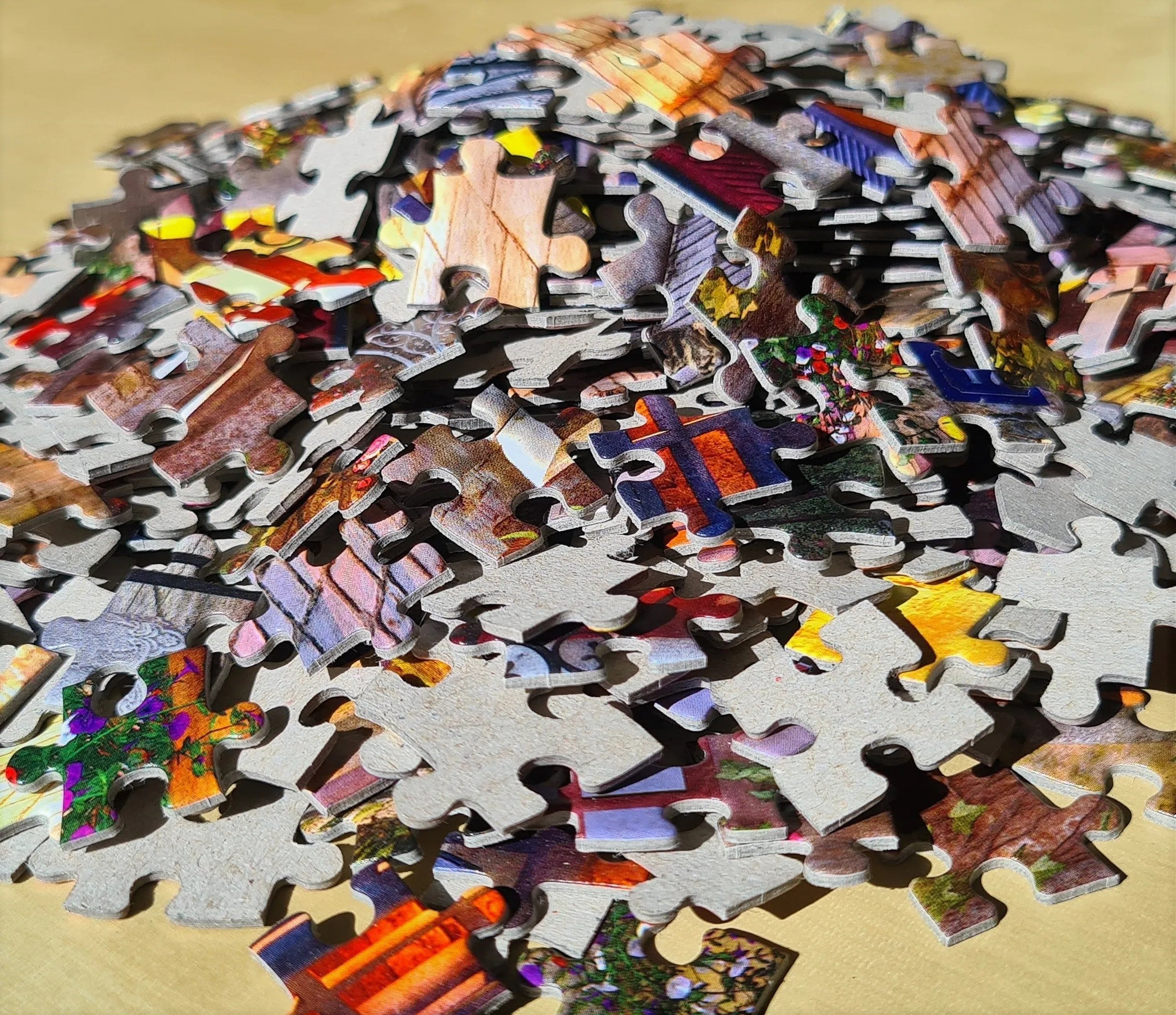 Essence of Paris, 4000 Piece Jigsaw Puzzle